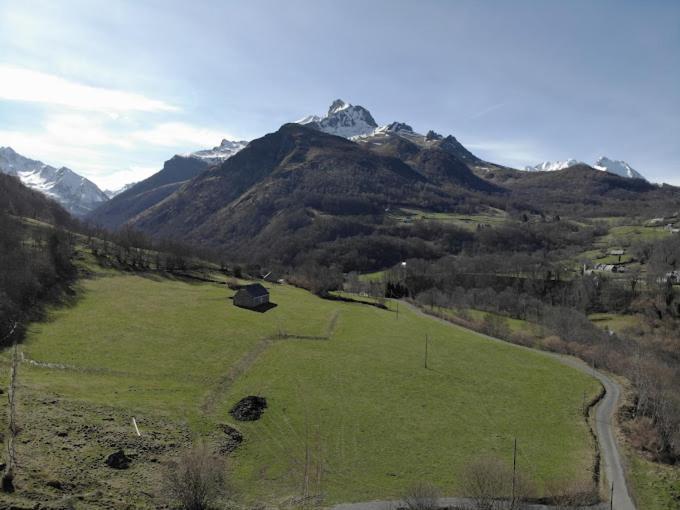 Aux D'Estaing Croises, Gite De Montagne Accessible A Tous Luaran gambar