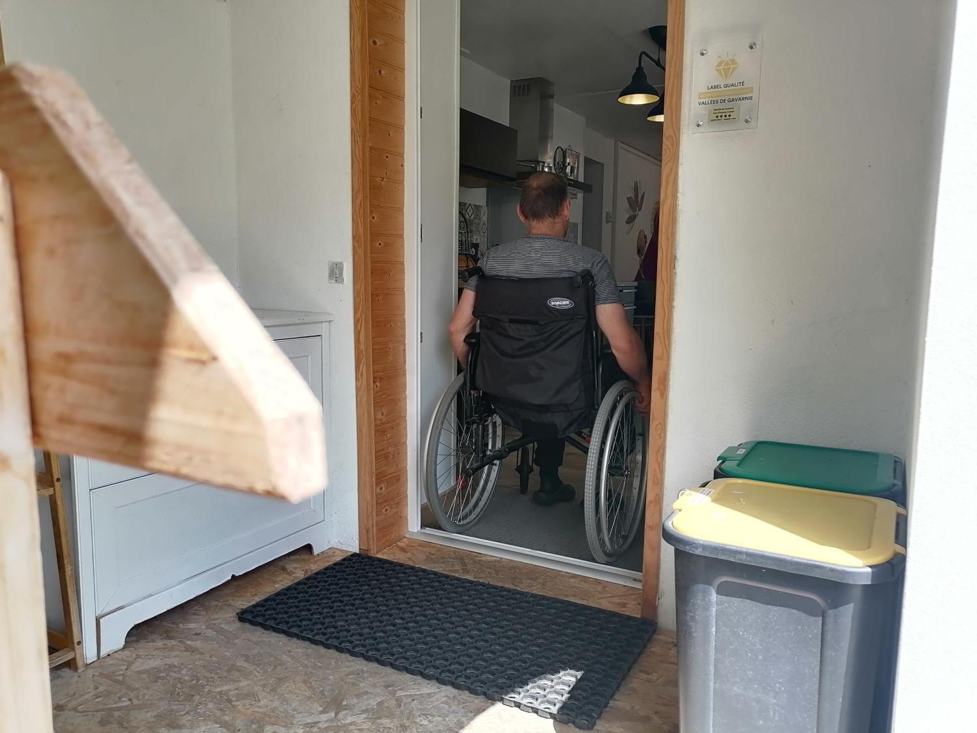 Aux D'Estaing Croises, Gite De Montagne Accessible A Tous Luaran gambar