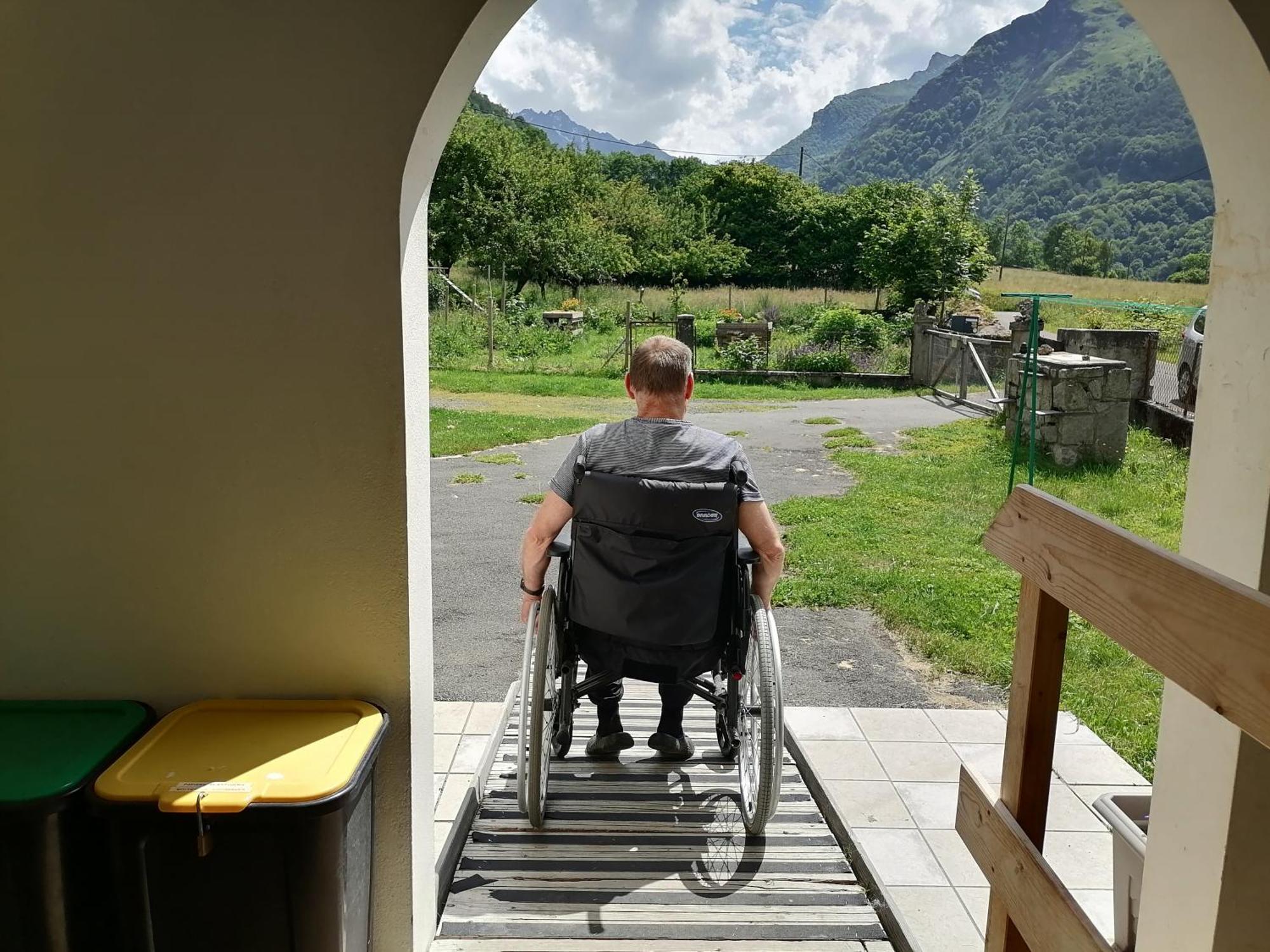 Aux D'Estaing Croises, Gite De Montagne Accessible A Tous Luaran gambar