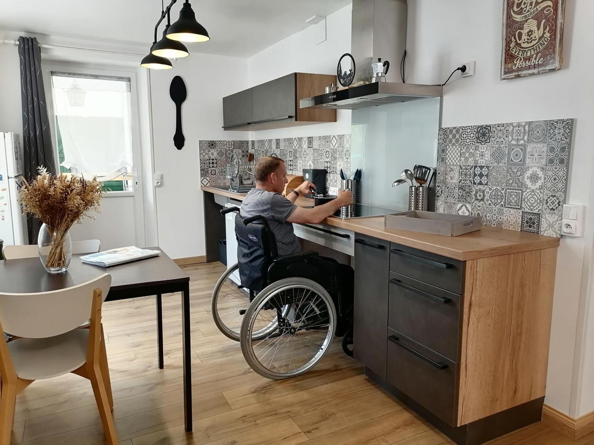 Aux D'Estaing Croises, Gite De Montagne Accessible A Tous Luaran gambar