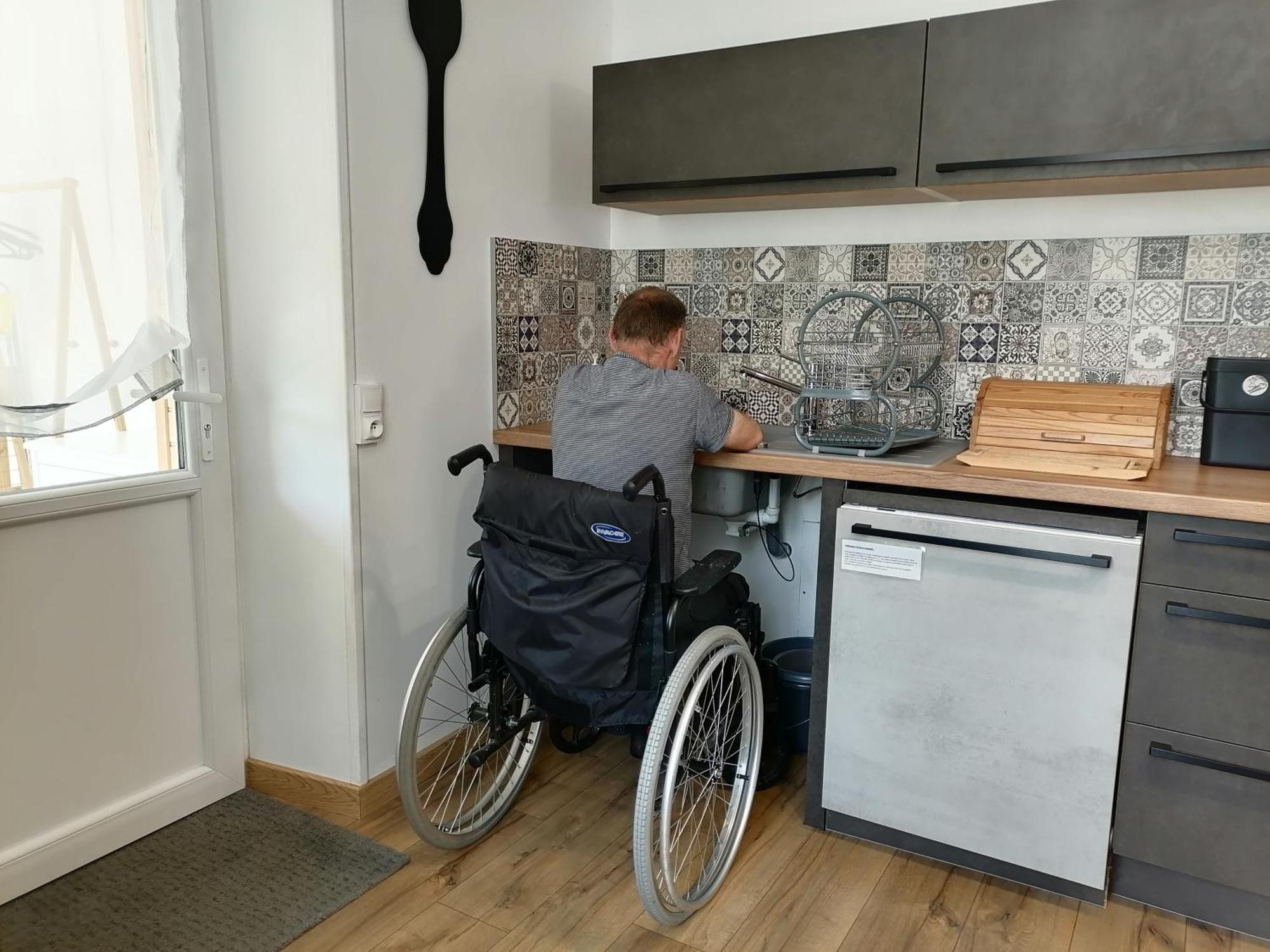 Aux D'Estaing Croises, Gite De Montagne Accessible A Tous Luaran gambar